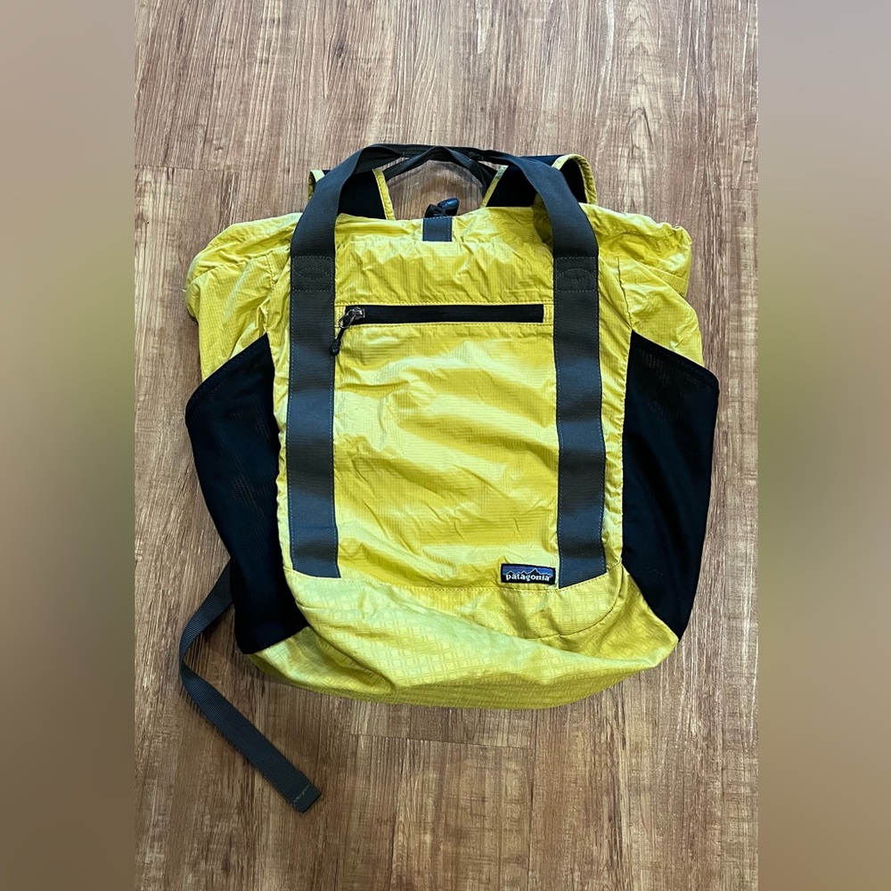 Patagonia lightweight travel tote